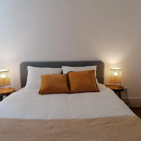 Stunning Marques De Pombal Apartment Lisbon