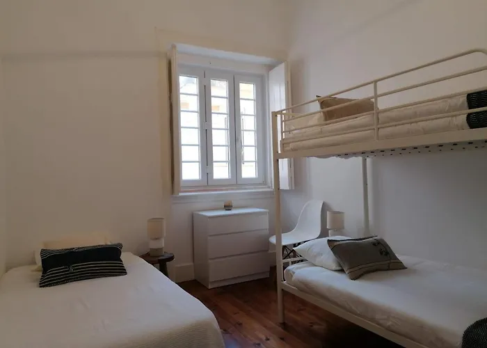 Stunning Marques De Pombal Apartment